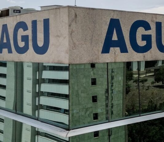 Absurdo: AGU amplia auxílio-saúde para cobrir academia e despesas médicas de sogros