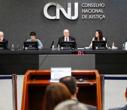 CNJ identifica juízes com salário acima de R$ 1 milhão