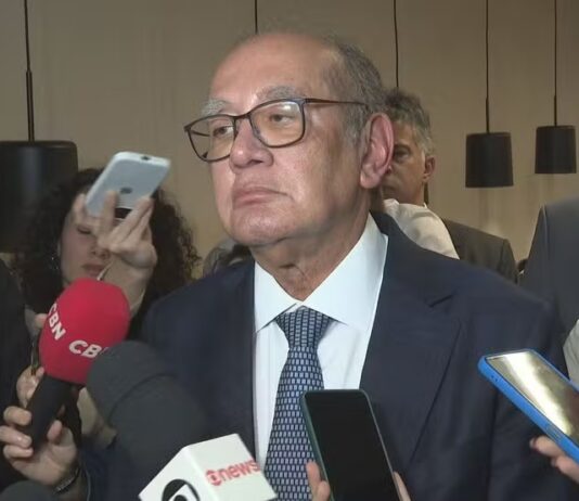 Gilmar deu 11 entrevistas em 2 meses, em meio a crise do STF