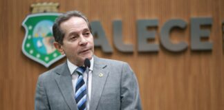 Deputado cearense quer proibir gasto público com inaugurações