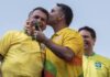 “Meu pai não sabia do vídeo e nem quis assistir”, diz Flávio Bolsonaro.