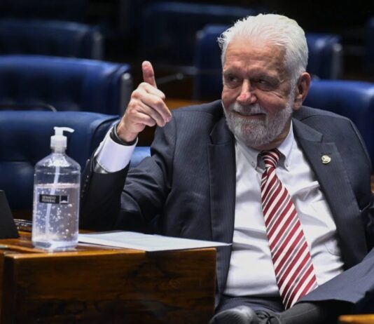 Mídia internacional destaca que caso Master se aproxima de Lula