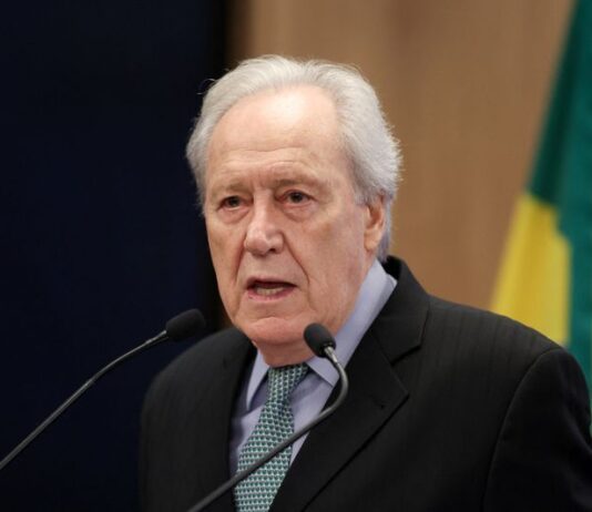 Lewandowski: classificação dos EUA sobre PCC e CV é atentado à soberania