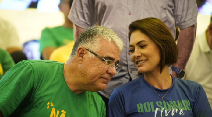 Eduardo Girão agradece apoio de Michelle Bolsonaro em vídeo
