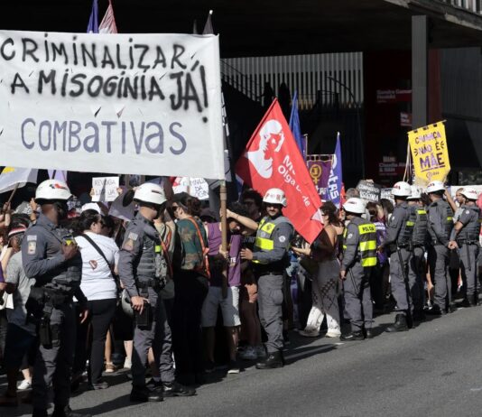PL da Misoginia ameaça criminalizar até críticas legítimas a mulheres