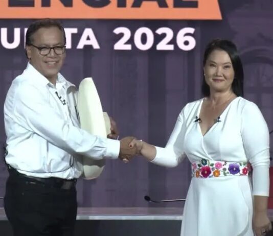 Votos no Brasil favorecem candidata de direita Fujimori; Sánchez vence em Fortaleza