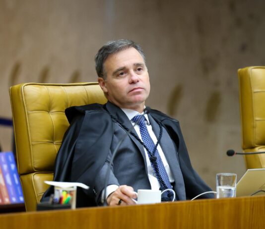 Fachin escolhe Mendonça como relator do caso “Dark Horse” no STF