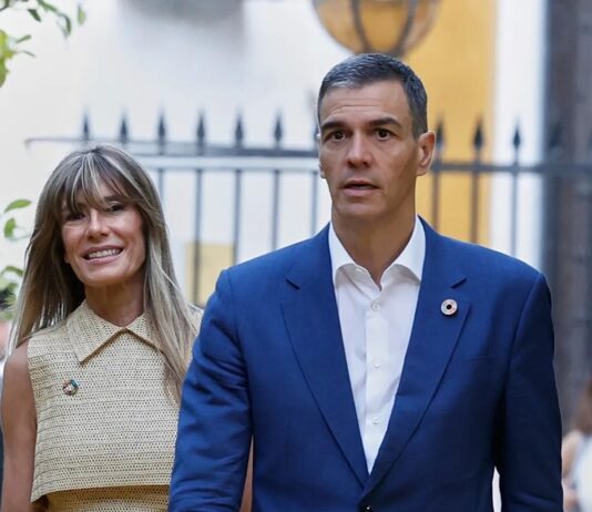 Mulher de 1º ministro socialista da Espanha, Pedro Sánchez, irá a júri por suspeita de corrupção.