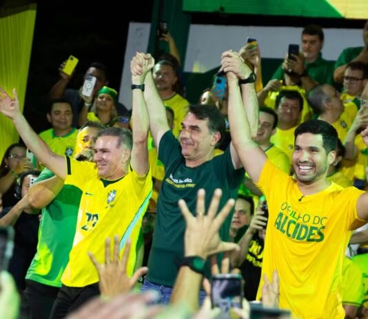 Convenção do PL Ceará confirma Alcides Fernandes como candidato ao Senado.