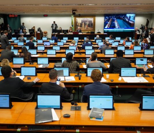 PT se posiciona contra a redução do IPVA para 25% do valor atual, proposta avança na Câmara