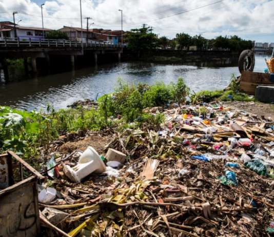 Unicef afirma que quase 80% do Ceará têm alto descarte inadequado de lixo,