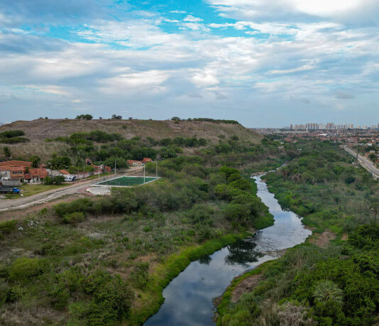 Dois corpos são encontrados no bairro Jangurussu, em Fortaleza