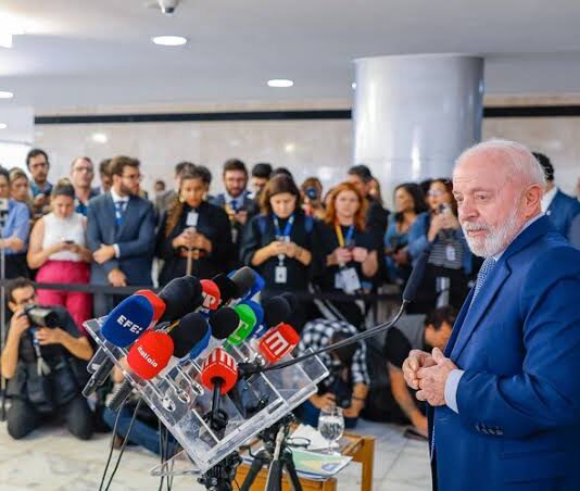Lula libera R$ 520 milhões para propaganda a poucos dias do início do prazo legal que suspende publicidade institucional