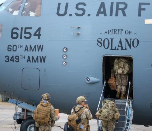 EUA enviam mais de 900 militares à Venezuela para resposta a terremotos