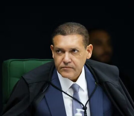 STF arquiva ação do PSOL contra Bolsonaro sobre CPI da Covid