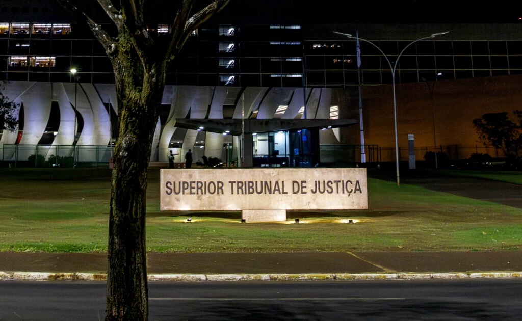 STJ