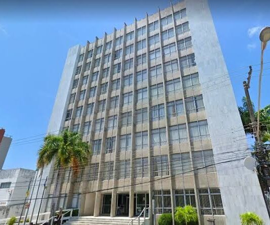 Penduricalhos elevam 23 salários de magistrados de Sergipe acima de R$ 100 mil