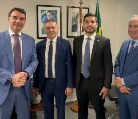 Alcides Fernandes confirma evento com Flavio Bolsonaro para lançamento de sua pré-candidatura ao Senado para próxima sexta-feira (10).