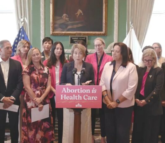 Massachusetts, nos EUA, passa a liberar aborto até o nascimento