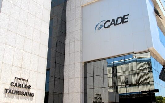 Pressão dos EUA e da oposição faz governo recuar na regulação de big techs via Cade