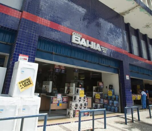 Justiça mantém reintegração de 1,9 mil demitidos pela Casas Bahia