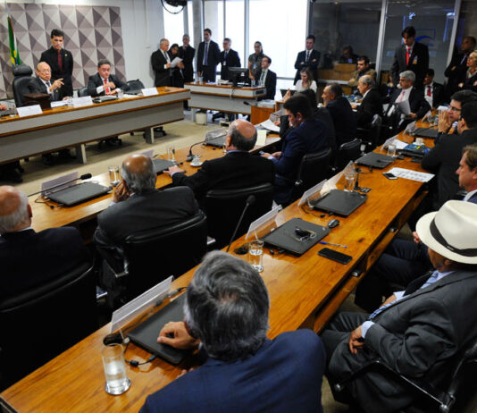 Conselho de Ética parado mantém denúncias contra Alcolumbre e senadores na gaveta