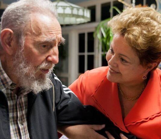 Dilma exalta legado do ditador Fidel Castro