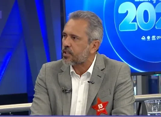 Após quase 4 anos de governo, Elmano reconhece agora que precisa construir mais presídios no Ceará.