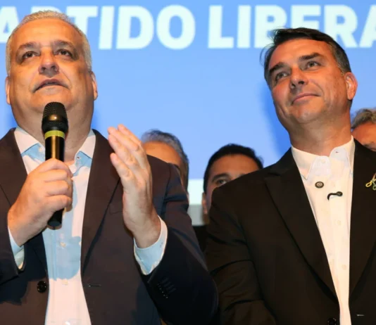 Folha de S.Paulo admite erro em matéria sobre vice de Flávio