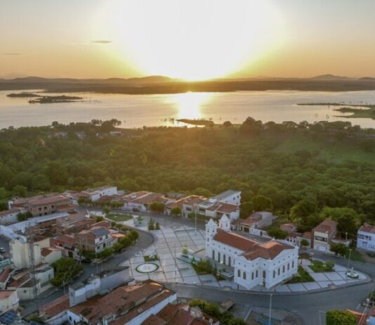 Facção criminosa está cobrando 300 mil reais para fazer campanha em Forquilha, no interior do Ceará.