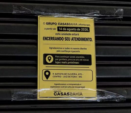 Justiça suspende demissões coletivas e restringe cortes das Casas Bahia.