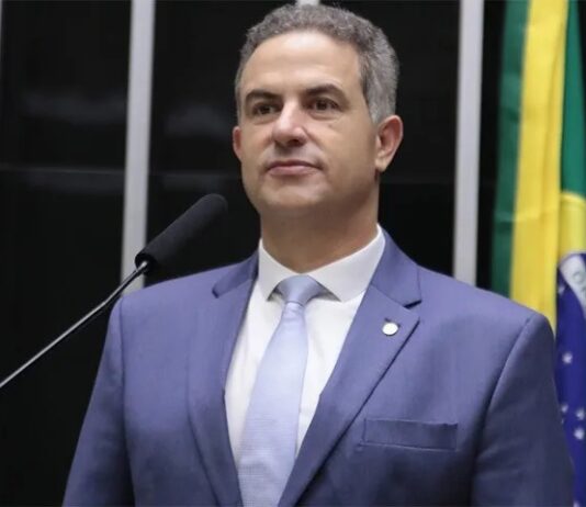 Emenda Pix de deputado beneficia posto de cunhado