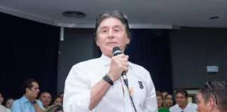 Eunício Oliveira desiste de candidatura ao Senado em convenção do MDB