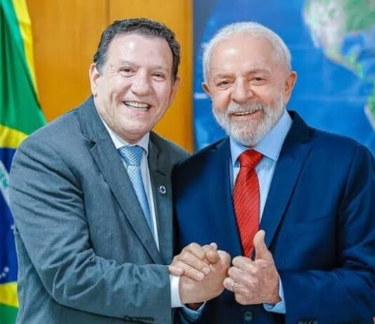 Contato do grupo de Lulinha no Ministério da Saúde hoje despacha com Lula