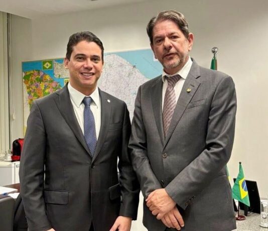 Cid defende Júnior Mano em caso envolvendo emendas e Bebeto do Choró: ‘A pessoa ser investigada ou denunciada não quer dizer nada’