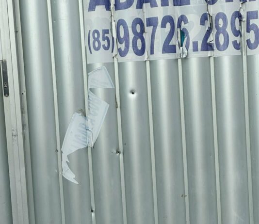 Casa do vereador de Fortaleza Adail Junior é alvo de disparos de arma de fogo