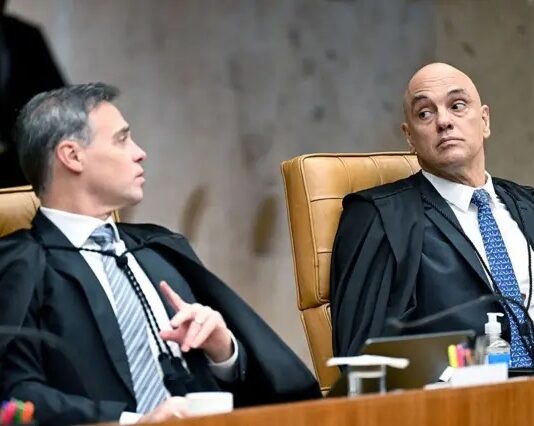 Mendonça libera caso de mensagens entre Moraes e Vorcaro para plenário do STF