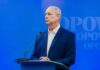 Após a TV Cidade mudar regras do debate em cima da hora, Ciro Gomes anuncia que não participará.