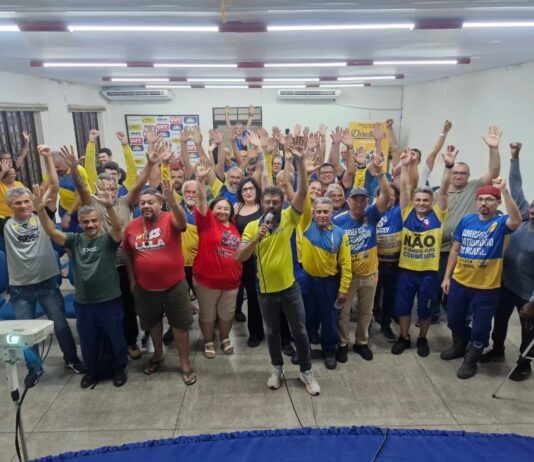 Trabalhadores dos Correios aprovam greve nacional por tempo indeterminado
