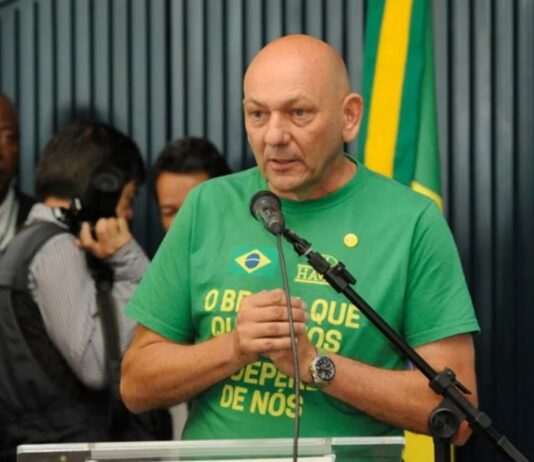 Juíza proíbe Luciano Hang de fazer manifestação político-eleitoral na Havan