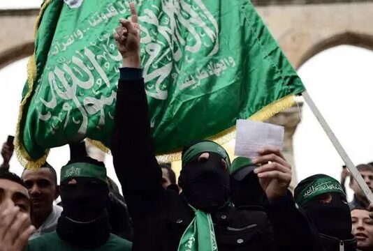 Mais um país deixa de financiar agência da ONU acusada de apoio ao Hamas