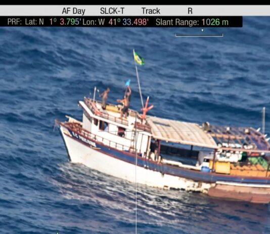 Pescadores já tinham ‘perdido a esperança’, mas queimavam objetos para pedir socorro