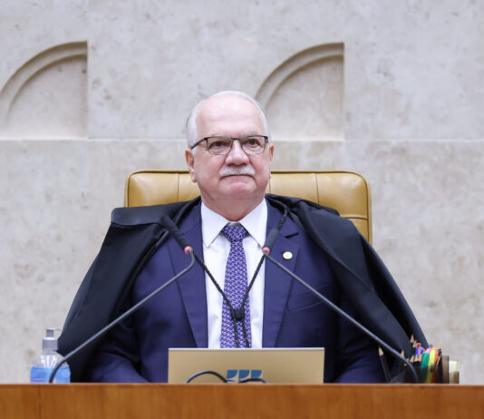 Fachin abre procedimento e cobra explicações de Moraes, Mendonça, Gonet e chefe da PF