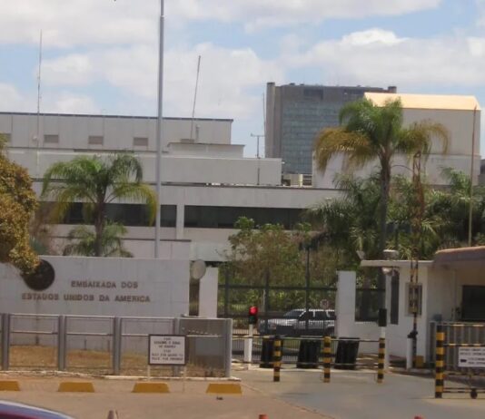 EUA suspendem serviços consulares no Brasil por razões de segurança