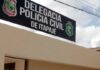 Mulher é assassinada no interior do Ceará, após tentar proteger o filho de disparos.