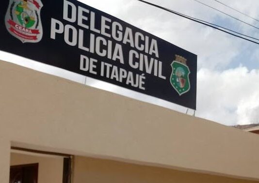 Mulher é assassinada no interior do Ceará, após tentar proteger o filho de disparos.