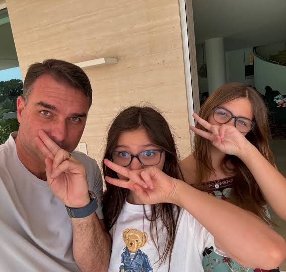 flavio-e-as-filhas