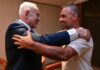 Netanyahu recebe passageiro que salvou avião: ‘Você é um grande herói’