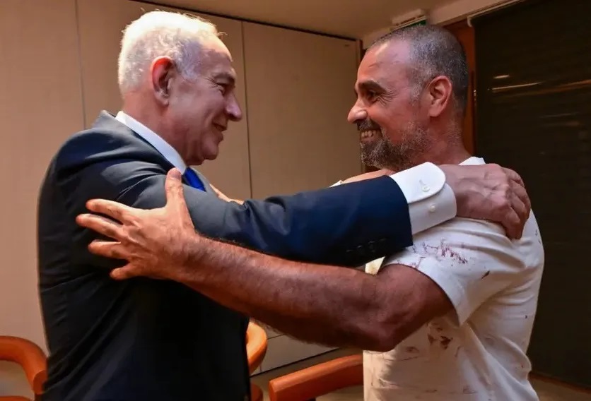 netanyahu-cumprimenta-o-israelense-836x568