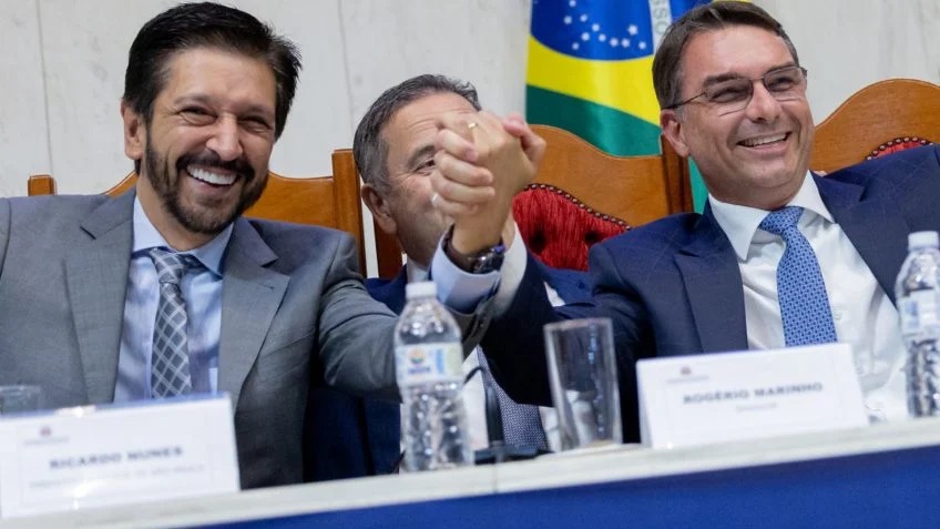 ricardo-nunes-flavio-bolsonaro-alesp-848x477